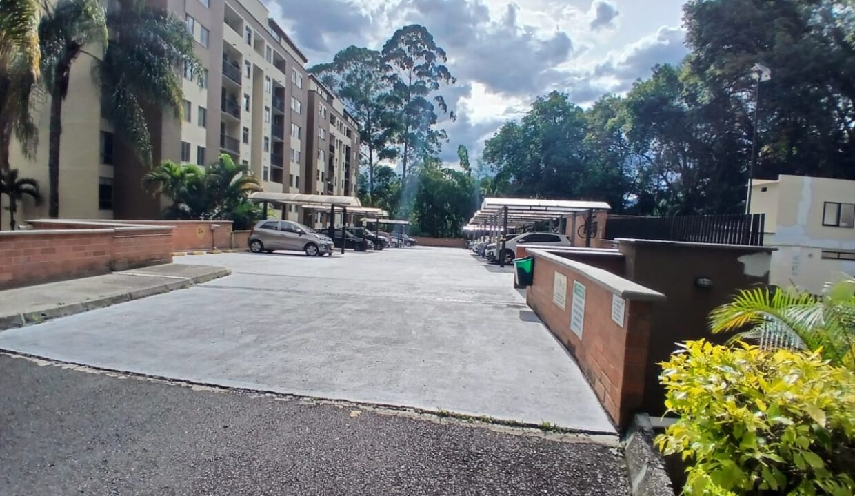 WhatsApp Image 2025-07-08 at 4.05.49 PM