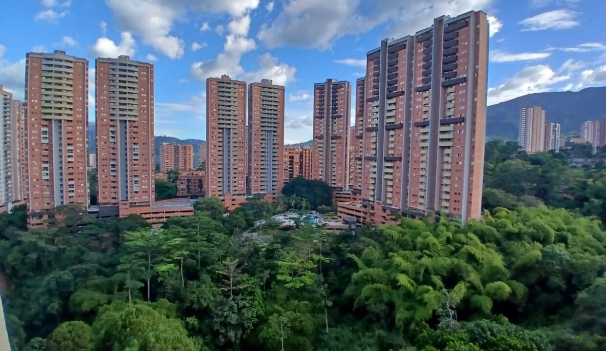 WhatsApp Image 2025-07-19 at 10.40.07 AM (2)